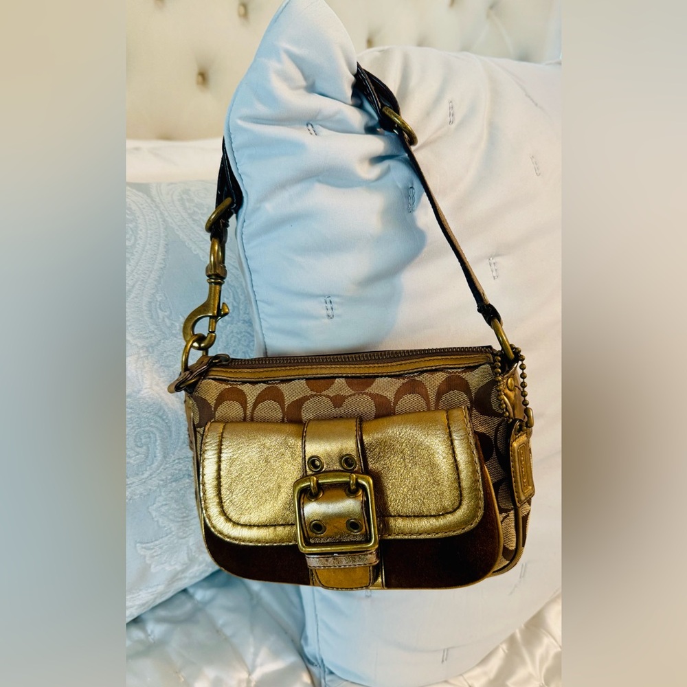 Coach Legacy 2004 Special Edition Bag with Metallic Gold and Brown Signature - Picture 5 of 14